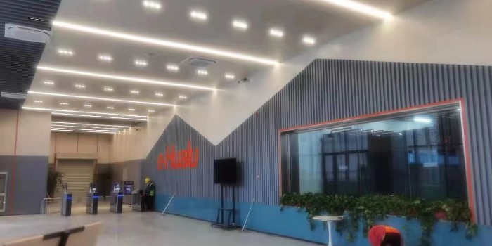 鋁單板定制可快至7天發貨