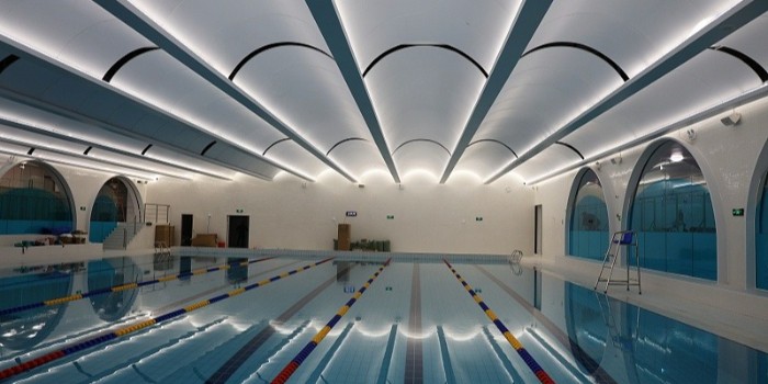 鋁單板定制廠家哪家好？注意這4點(diǎn)讓你找到靠譜鋁單板廠家